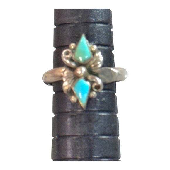 Vintage Sterling Silver Navajo Ring Turquoise Size 4 Handcrafted Native American - Picture 13 of 15